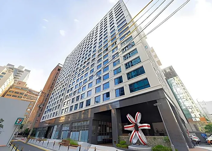 르컬렉티브 강남 예술의 전당 로이움 아파트 서울특별시