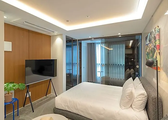 르컬렉티브 강남 예술의 전당 로이움 아파트 *